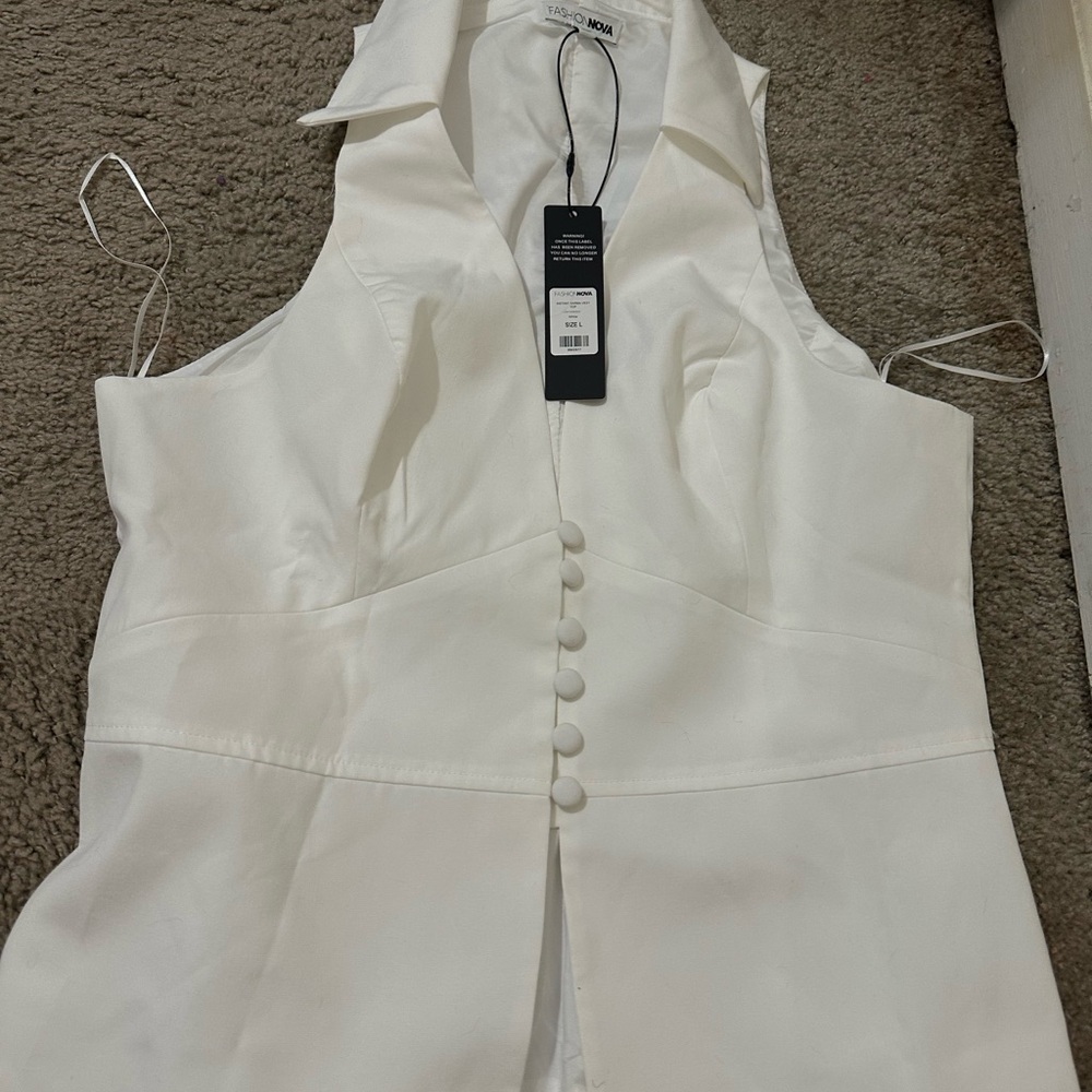 Fashion Nova White Button-Up Blouse